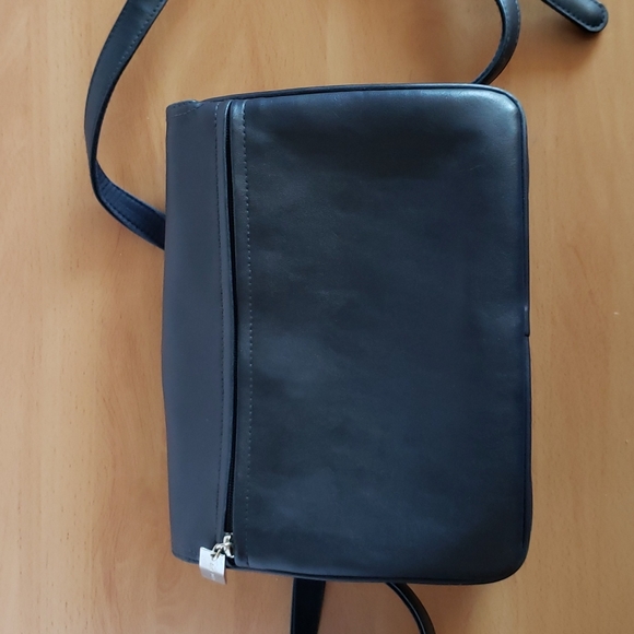 LIZ CLAIBORNE Navy Blue Shoulder Bag Purse - Picture 6 of 7